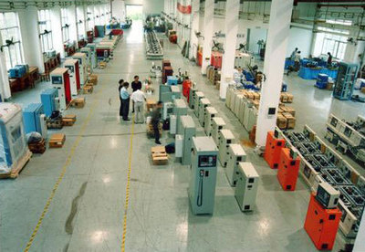 政府大力推進新能源汽車零部件產業(yè)化